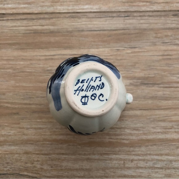 Delfts Holland Miniature Pitcher - Picture 5 of 13